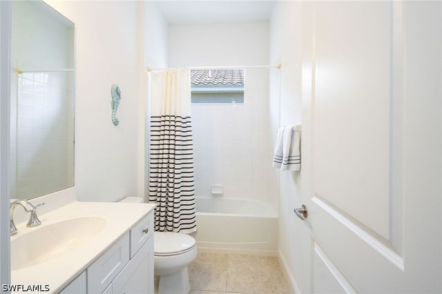 21279 Estero Vista CT, Estero, FL 33928