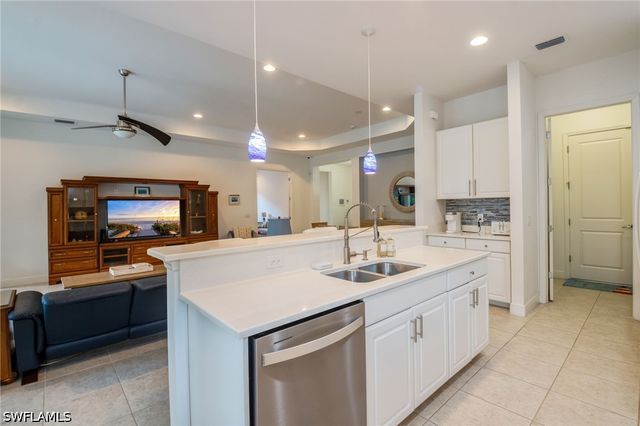 21279 Estero Vista CT, Estero, FL 33928