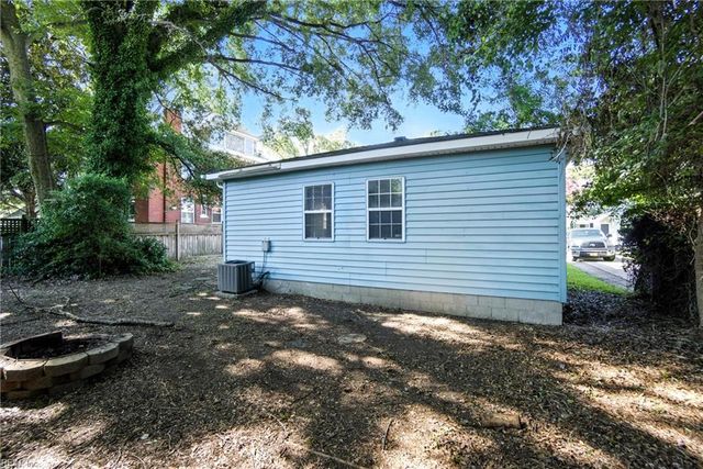 144 E Leicester AVE, Norfolk, VA 23503