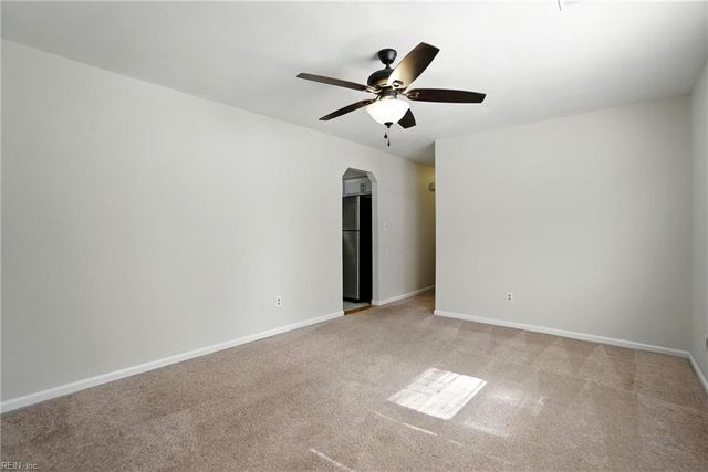 144 E Leicester AVE, Norfolk, VA 23503