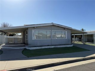 1083 Via Del Mesa, Hemet, CA 92543