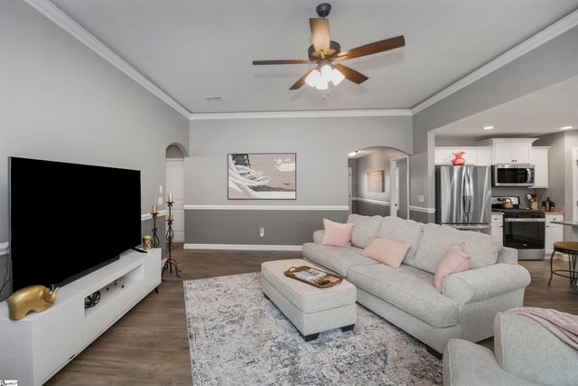 128 Double Creek Drive, Gaffney, SC 29341