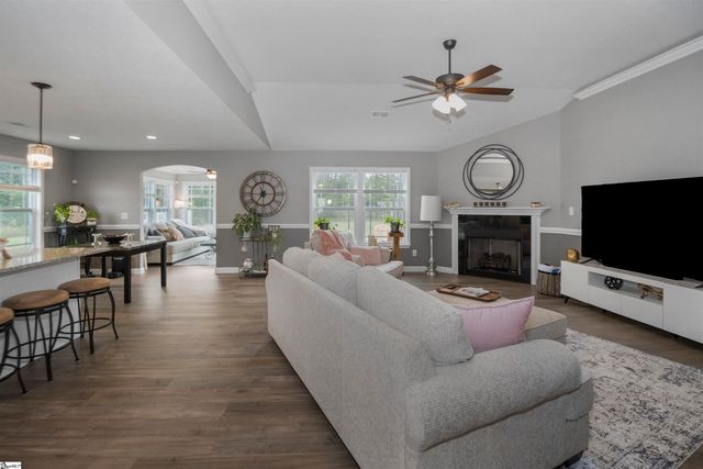 128 Double Creek Drive, Gaffney, SC 29341