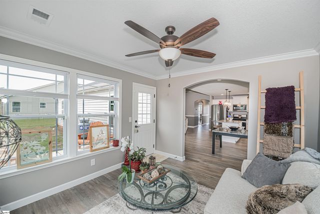 128 Double Creek Drive, Gaffney, SC 29341