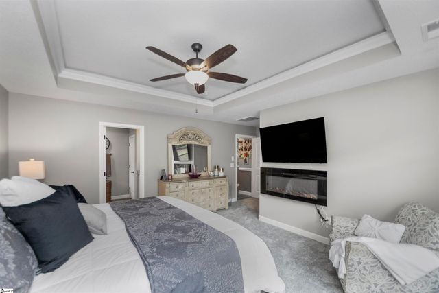 128 Double Creek Drive, Gaffney, SC 29341