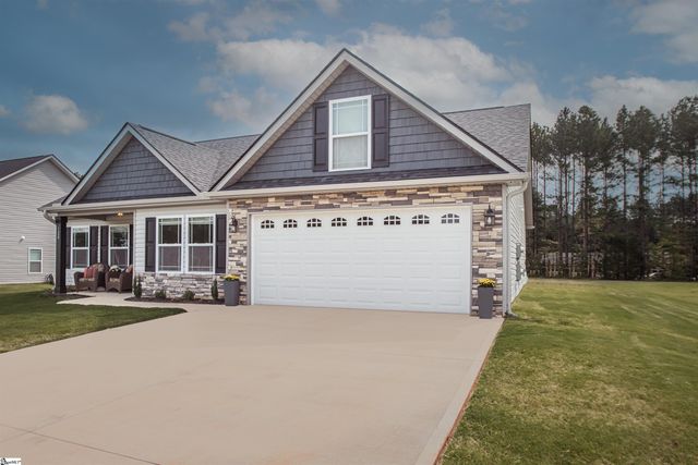 128 Double Creek Drive, Gaffney, SC 29341