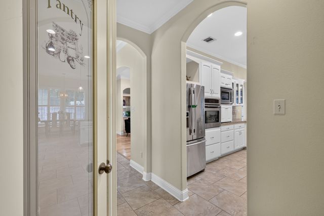 9345 S Plaquemine Drive, Shreveport, LA 71115