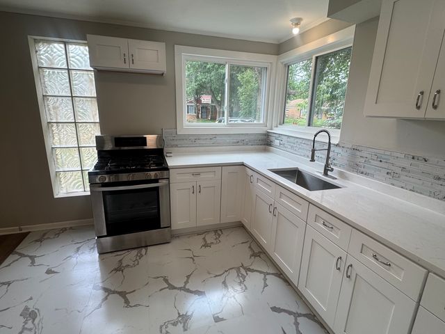 14428 University Avenue, Dolton, IL 60419