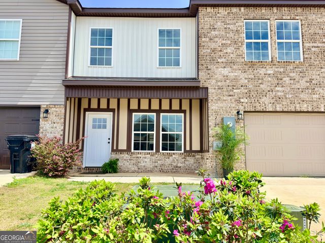 212 Beau Claire Circle, Byron, GA 31008