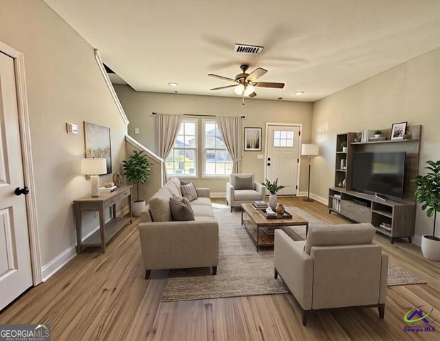 212 Beau Claire Circle, Byron, GA 31008