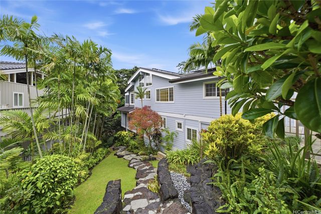 2910 Kalawao Street 2, Honolulu, HI 96822