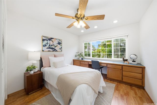 2910 Kalawao Street 2, Honolulu, HI 96822