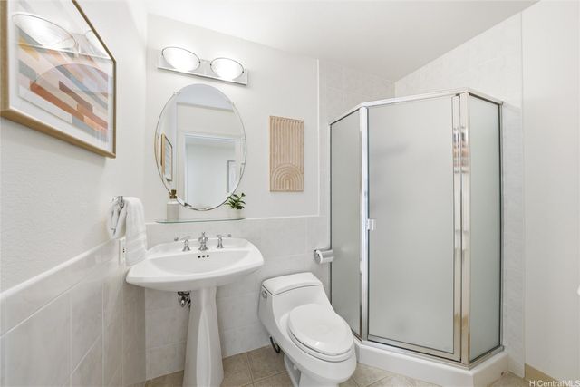 2910 Kalawao Street 2, Honolulu, HI 96822