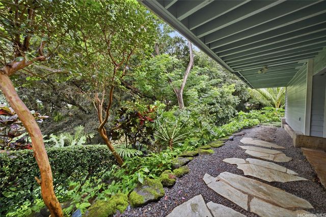 2910 Kalawao Street 2, Honolulu, HI 96822