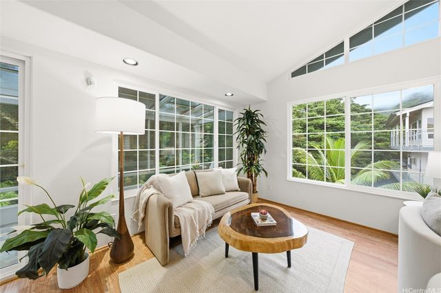 2910 Kalawao Street 2, Honolulu, HI 96822