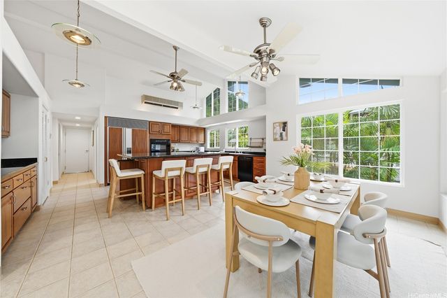 2910 Kalawao Street 2, Honolulu, HI 96822