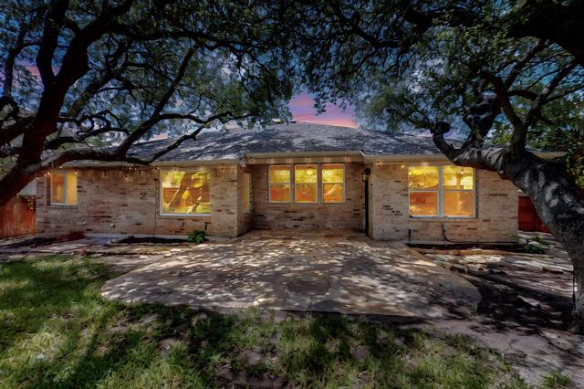 360 Canterbury DR, Austin, TX 78737