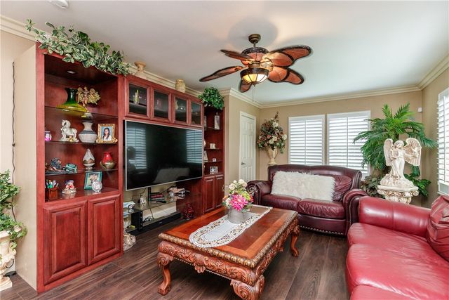 4002 Willow St, Corpus Christi, TX 78411