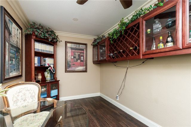 4002 Willow St, Corpus Christi, TX 78411