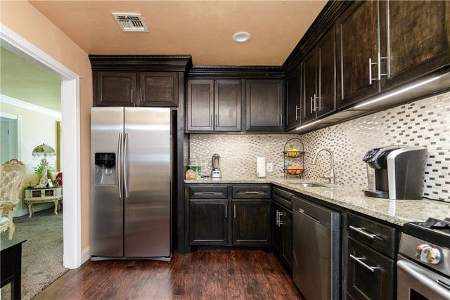 4002 Willow St, Corpus Christi, TX 78411