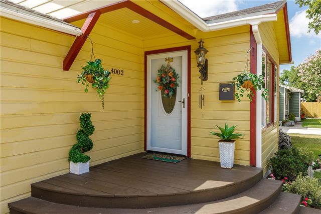 4002 Willow St, Corpus Christi, TX 78411