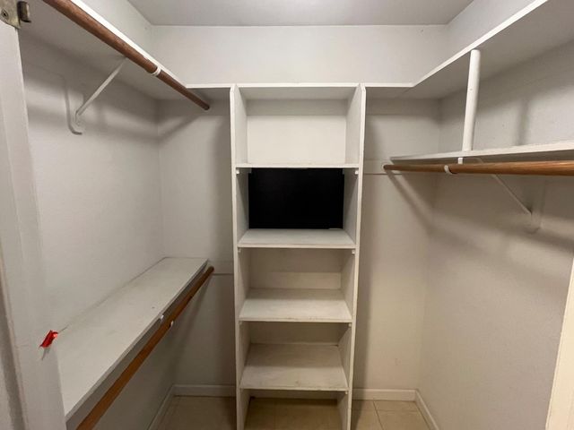 3440 Heatherbrook Dr, Stockton, CA 95219