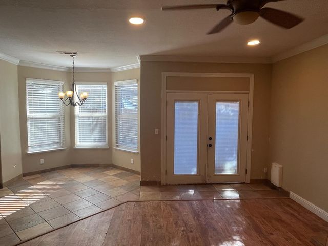 3440 Heatherbrook Dr, Stockton, CA 95219