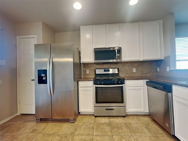 294 Pigeonberry PASS, Buda, TX 78610