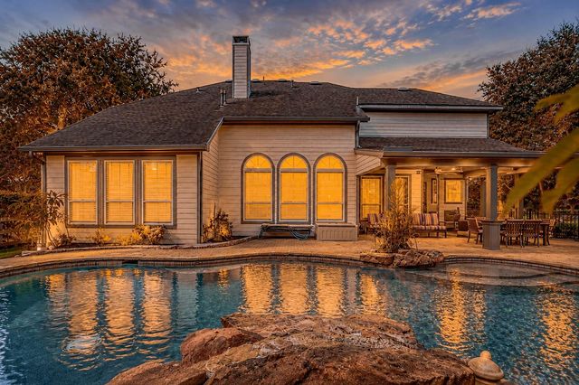 5331 W Farm Way, Fulshear, TX 77441