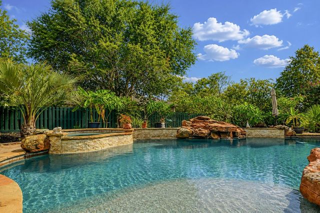 5331 W Farm Way, Fulshear, TX 77441