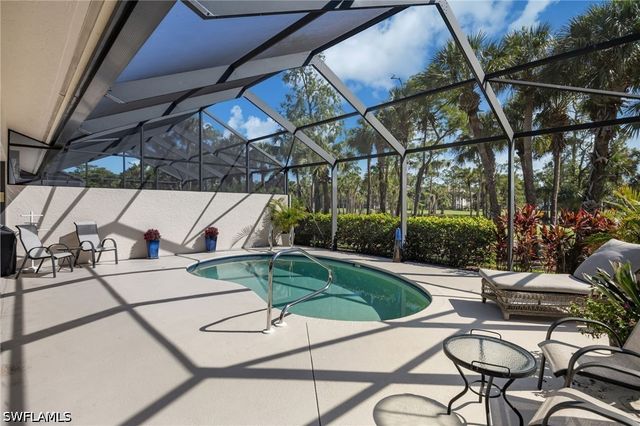 158 Cypress View DR 158, Naples, FL 34113