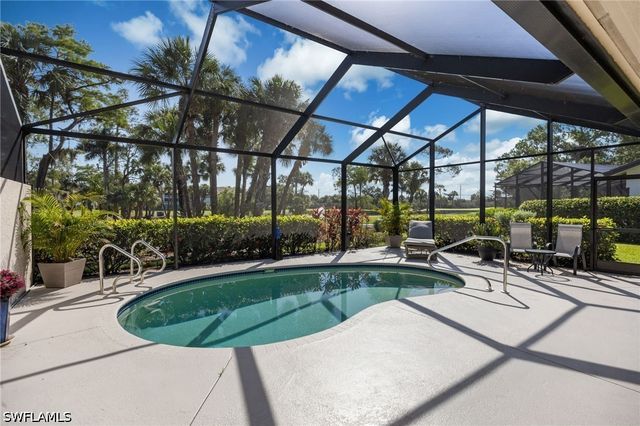 158 Cypress View DR 158, Naples, FL 34113