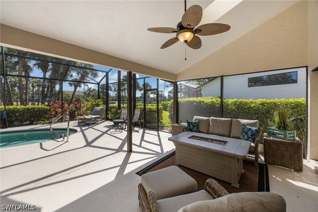 158 Cypress View DR 158, Naples, FL 34113