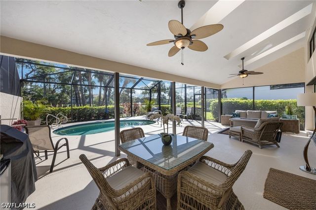 158 Cypress View DR 158, Naples, FL 34113