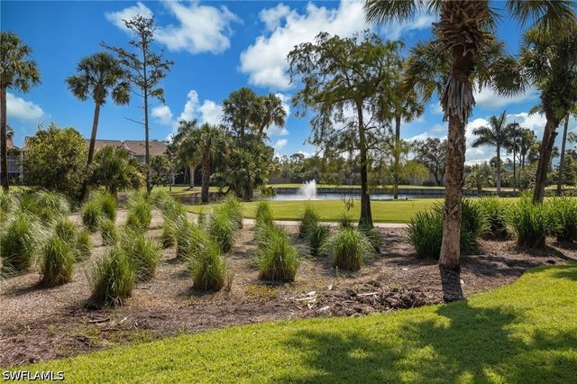 158 Cypress View DR 158, Naples, FL 34113