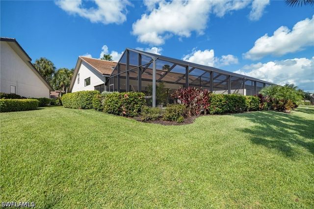 158 Cypress View DR 158, Naples, FL 34113