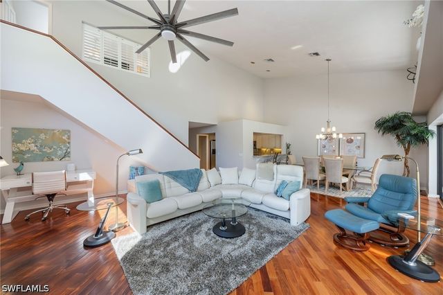 158 Cypress View DR 158, Naples, FL 34113