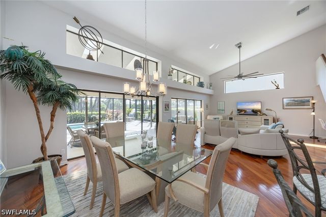 158 Cypress View DR 158, Naples, FL 34113