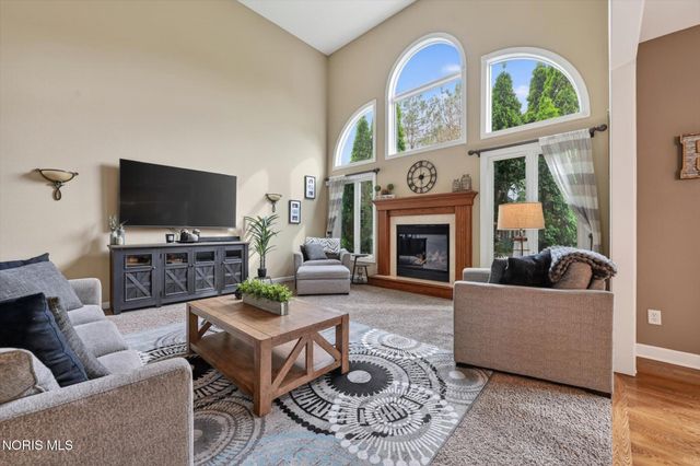 6125 E Cobblestones Lane, Sylvania, OH 43560