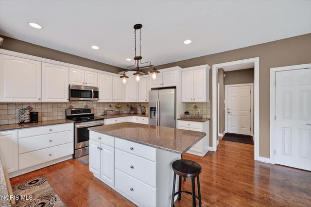 6125 E Cobblestones Lane, Sylvania, OH 43560