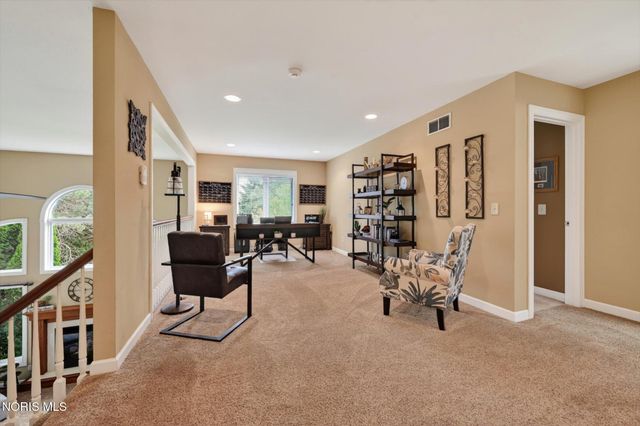 6125 E Cobblestones Lane, Sylvania, OH 43560