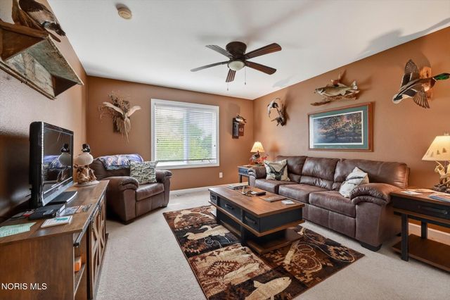 6125 E Cobblestones Lane, Sylvania, OH 43560