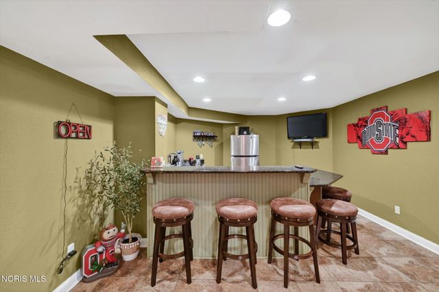 6125 E Cobblestones Lane, Sylvania, OH 43560
