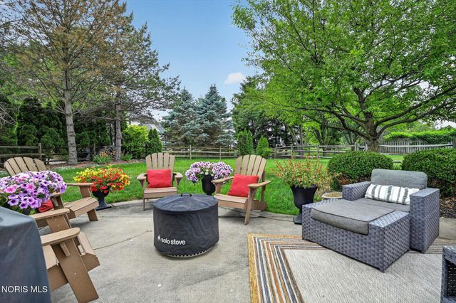 6125 E Cobblestones Lane, Sylvania, OH 43560