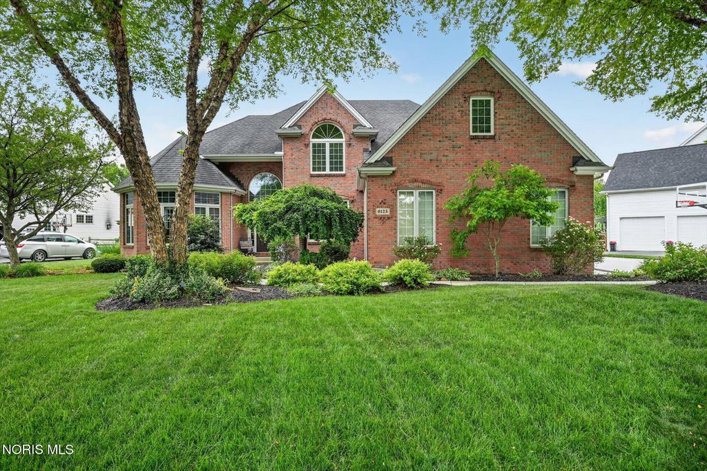 6125 E Cobblestones Lane, Sylvania, OH 43560
