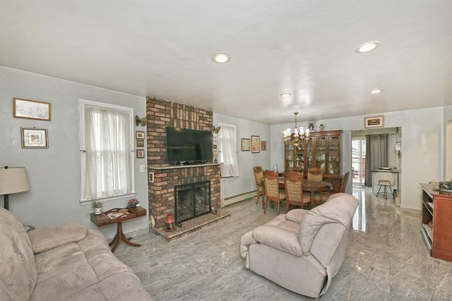 3076 Roxbury Road, Oceanside, NY 11572
