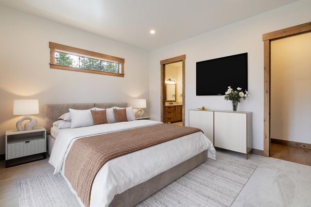 56236 Rockcress Lane 436, Bend, OR 97707