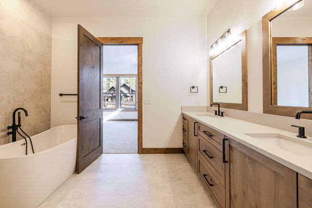 56236 Rockcress Lane 436, Bend, OR 97707