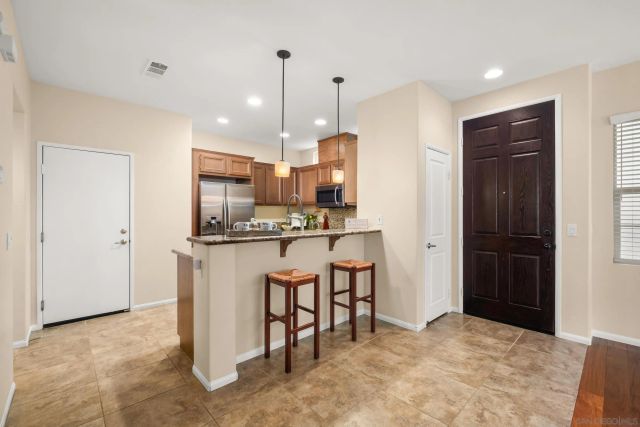 14138 Brent Wilsey Place 3, San Diego, CA 92128