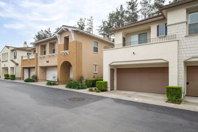 14138 Brent Wilsey Place 3, San Diego, CA 92128